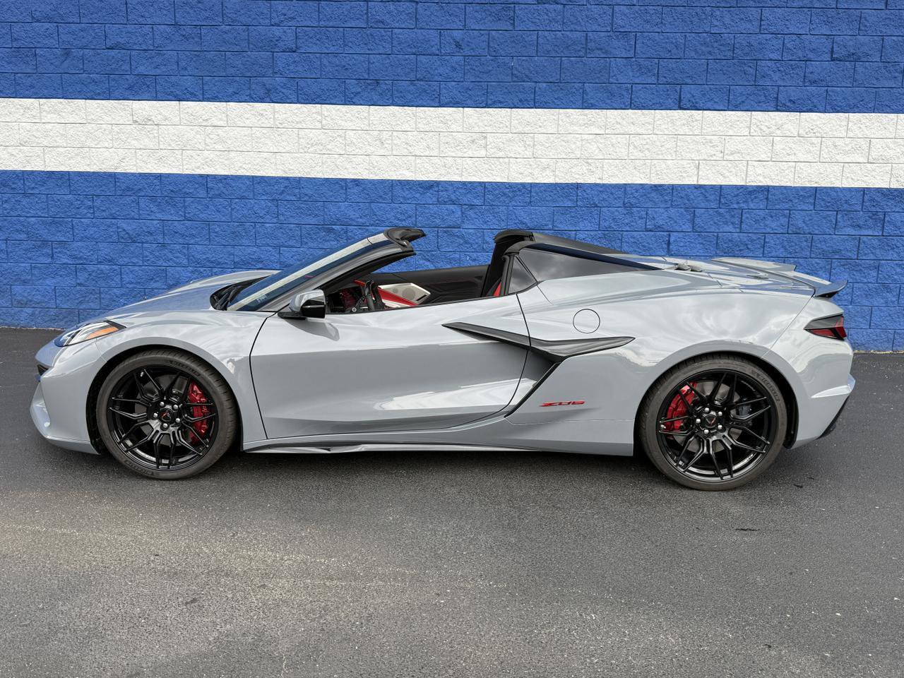 Used 2024 Chevrolet Corvette Z06 w/ Battery Protection Package RWD image 17