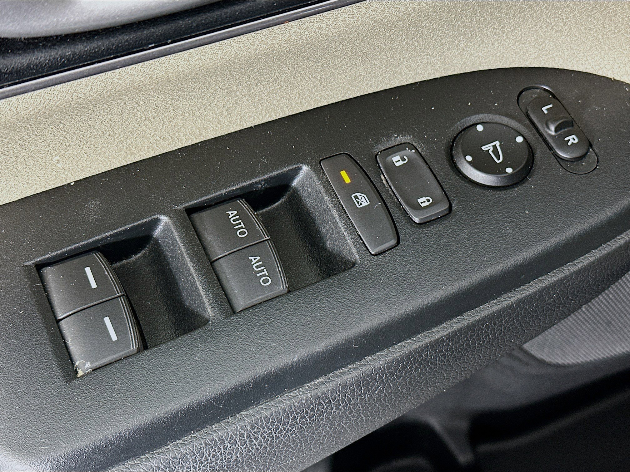 Used 2018 Honda CR-V EX image 15