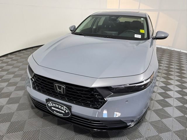 Used 2025 Honda Accord EX-L image 2
