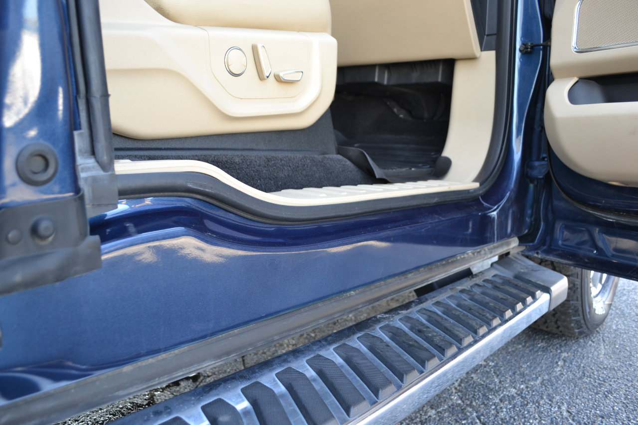 Used 2017 Ford F150 Lariat w/ Equipment Group 502A Luxury image 44