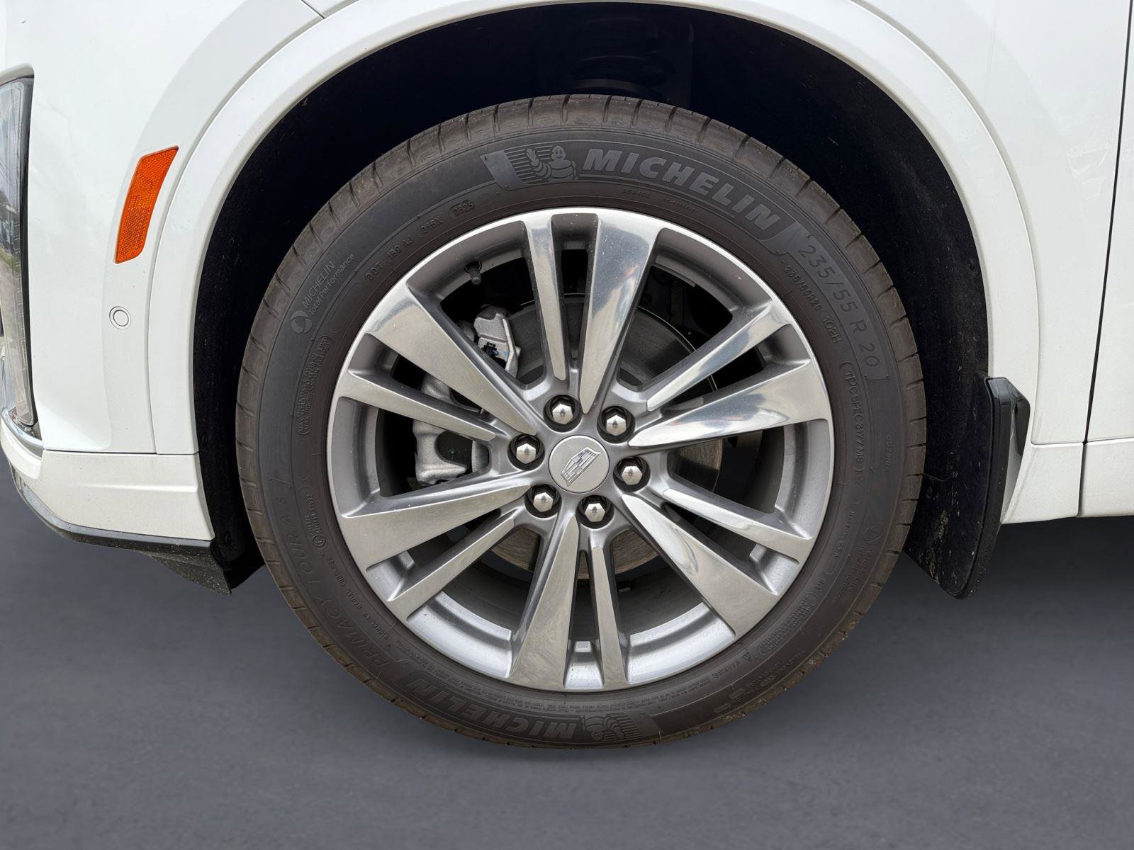 New 2025 Cadillac XT6 Premium Luxury w/ Technology Package image 10