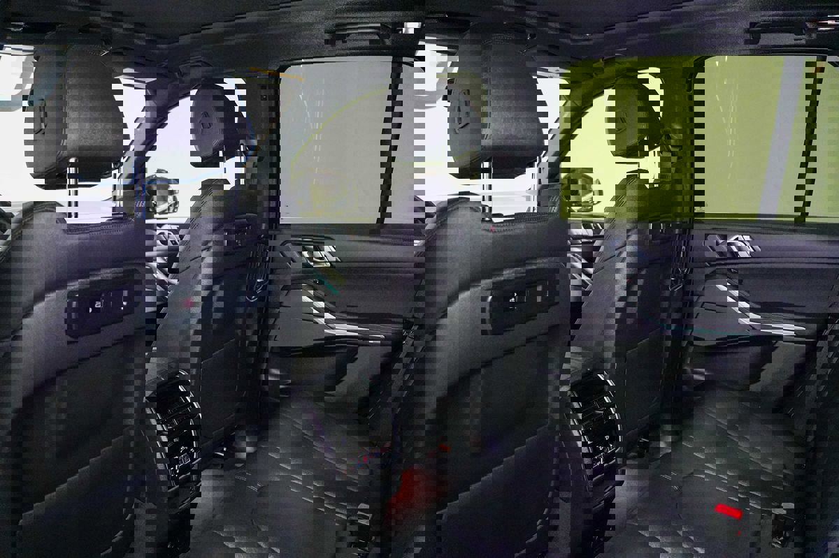 Used 2021 BMW X5 xDrive40i w/ Premium Package image 18