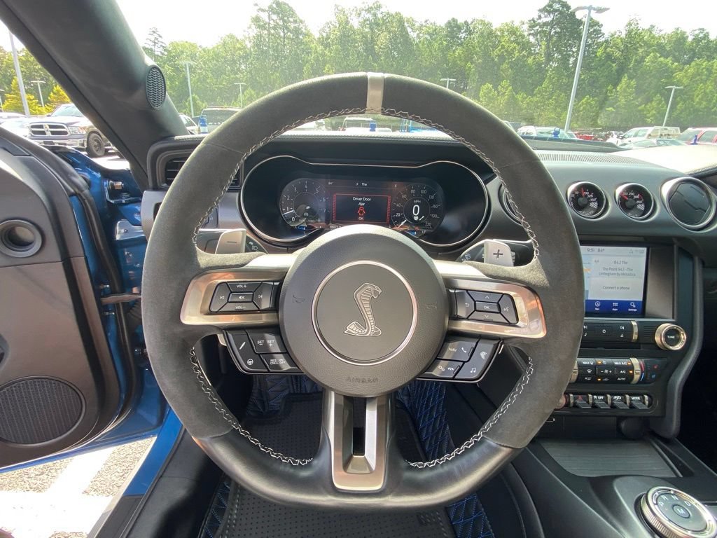 Used 2021 Ford Mustang Shelby GT500 w/ Technology Package RWD image 13