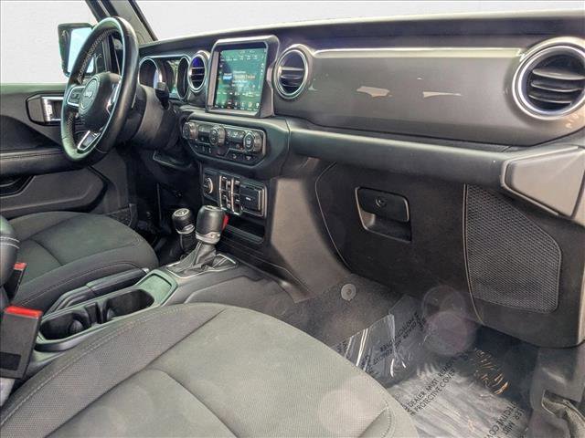 Used 2018 Jeep Wrangler Unlimited Sahara image 22
