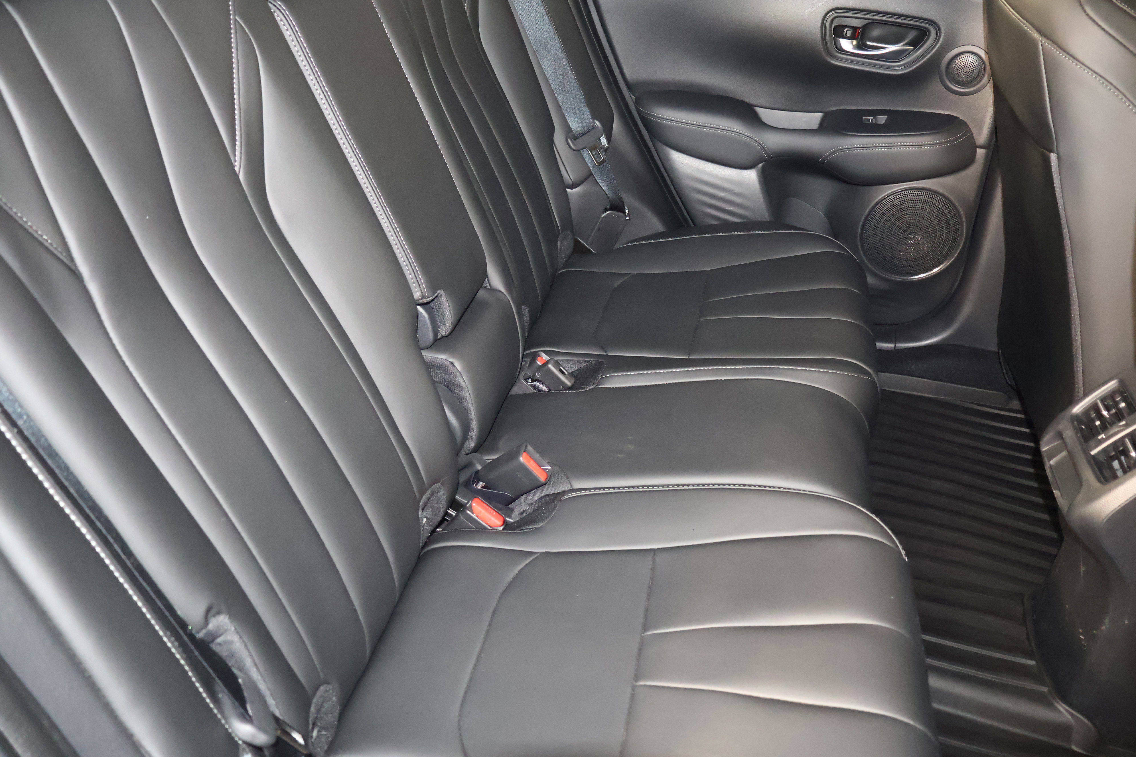 Certified 2025 Acura ADX AWD image 44