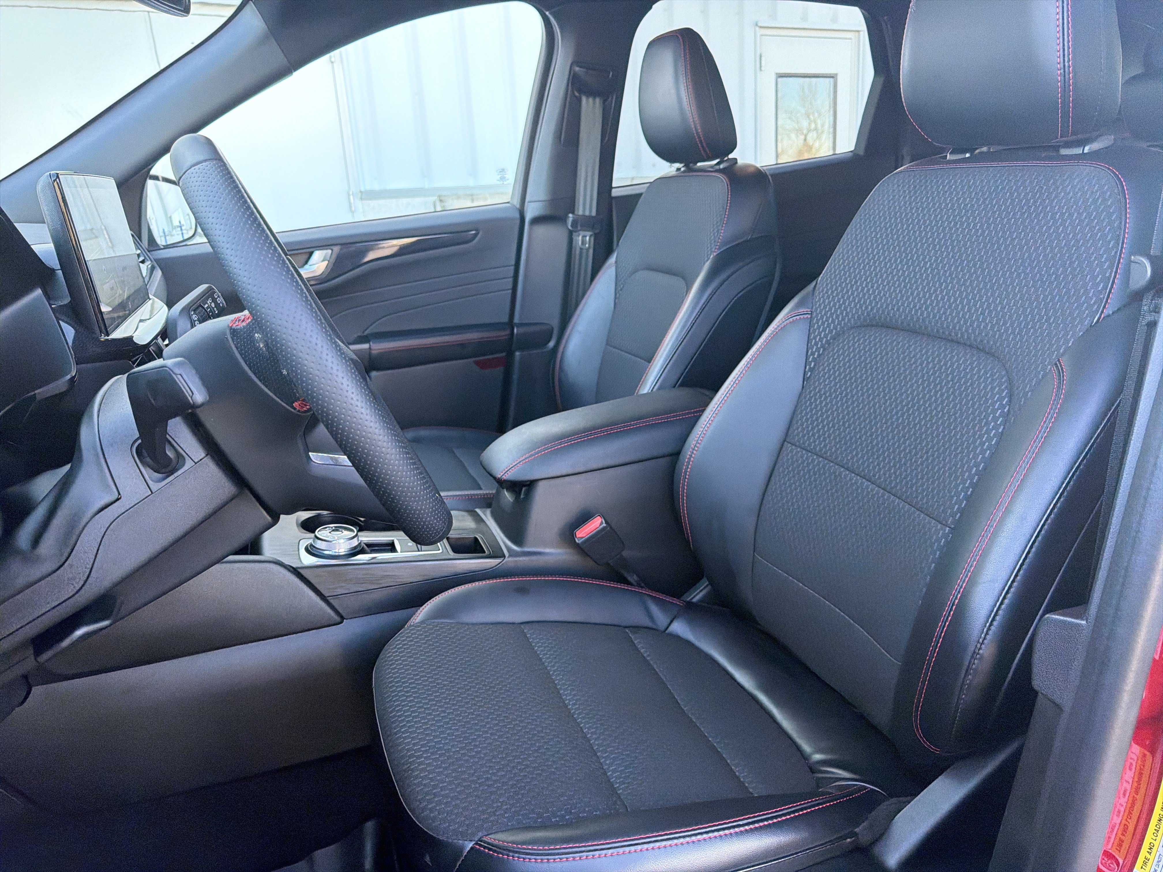 Certified 2023 Ford Escape ST-Line Elite AWD/4WD image 22