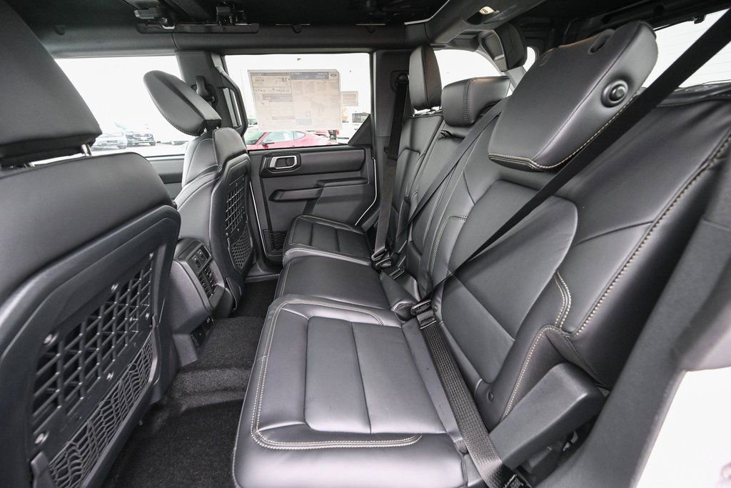New 2025 Ford Bronco Badlands image 19