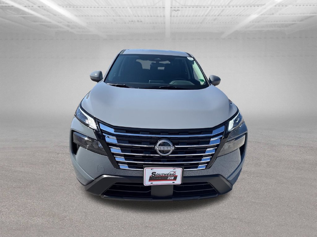 Certified 2026 Nissan Rogue SV AWD/4WD image 10