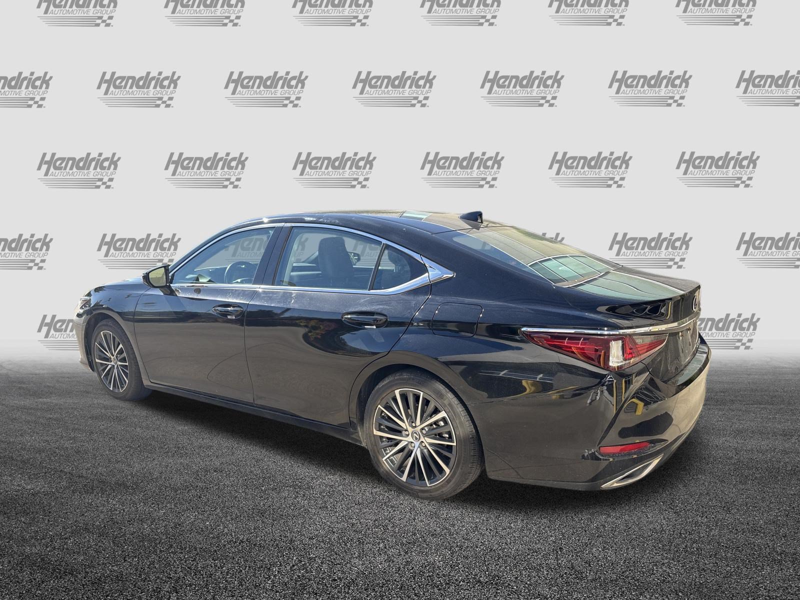 Used 2023 Lexus ES 350 w/ Premium Package FWD image 8