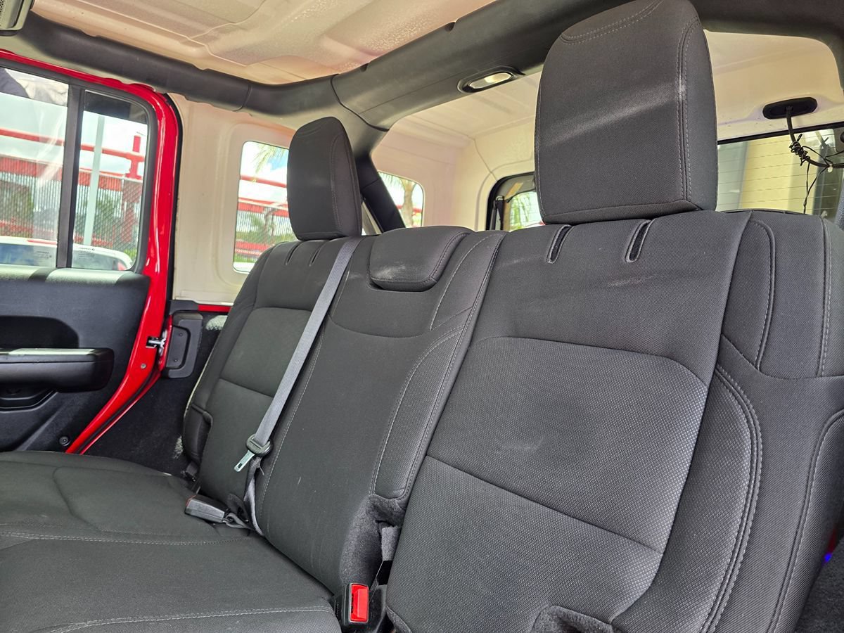 Used 2019 Jeep Wrangler Unlimited Sport S AWD/4WD image 25