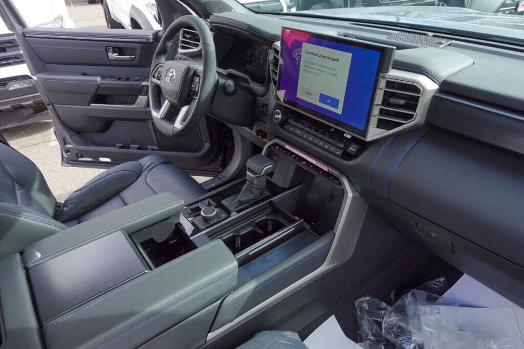New 2026 Toyota Tundra Platinum AWD/4WD image 13