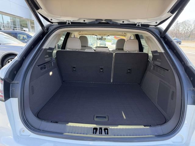 Used 2023 Lincoln Nautilus Reserve image 7