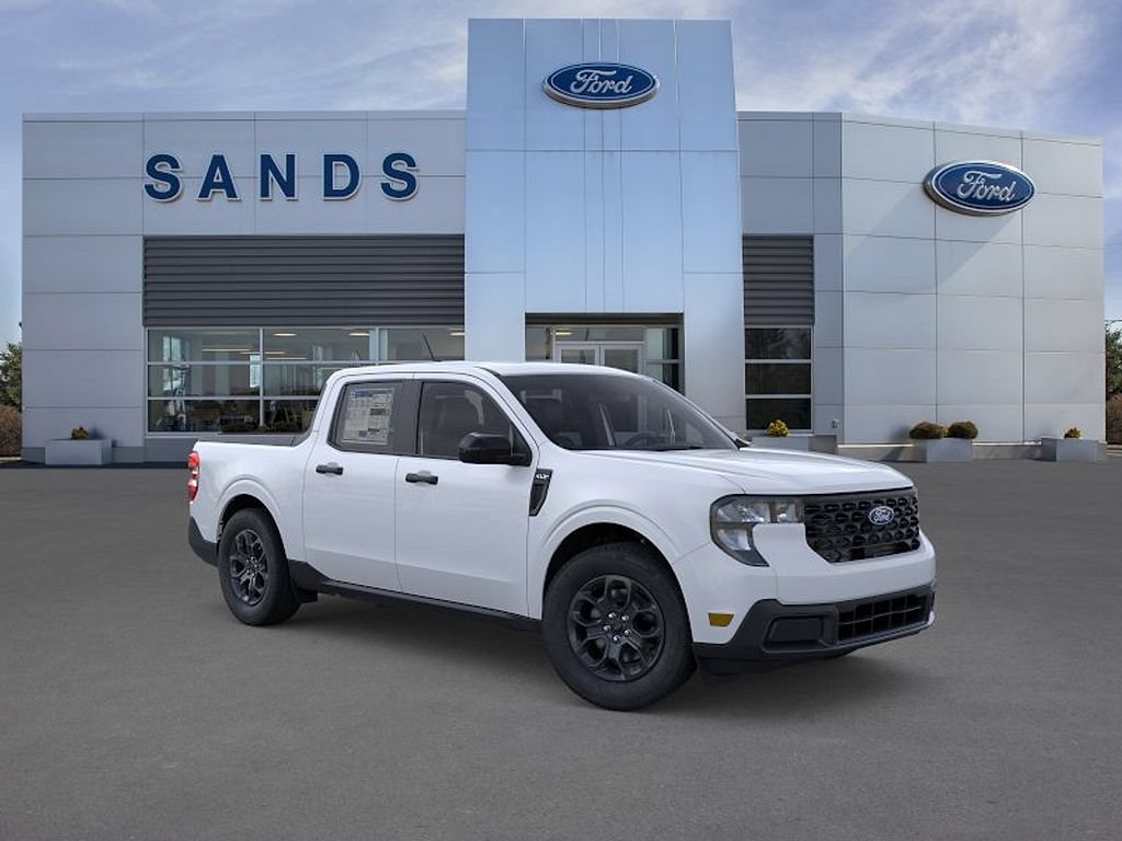 New 2026 Ford Maverick XLT w/ Equipment Group 301A AWD/4WD image 7