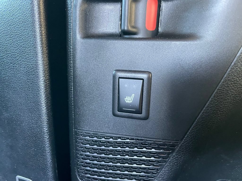 Used 2025 Chrysler Pacifica Limited FWD image 56