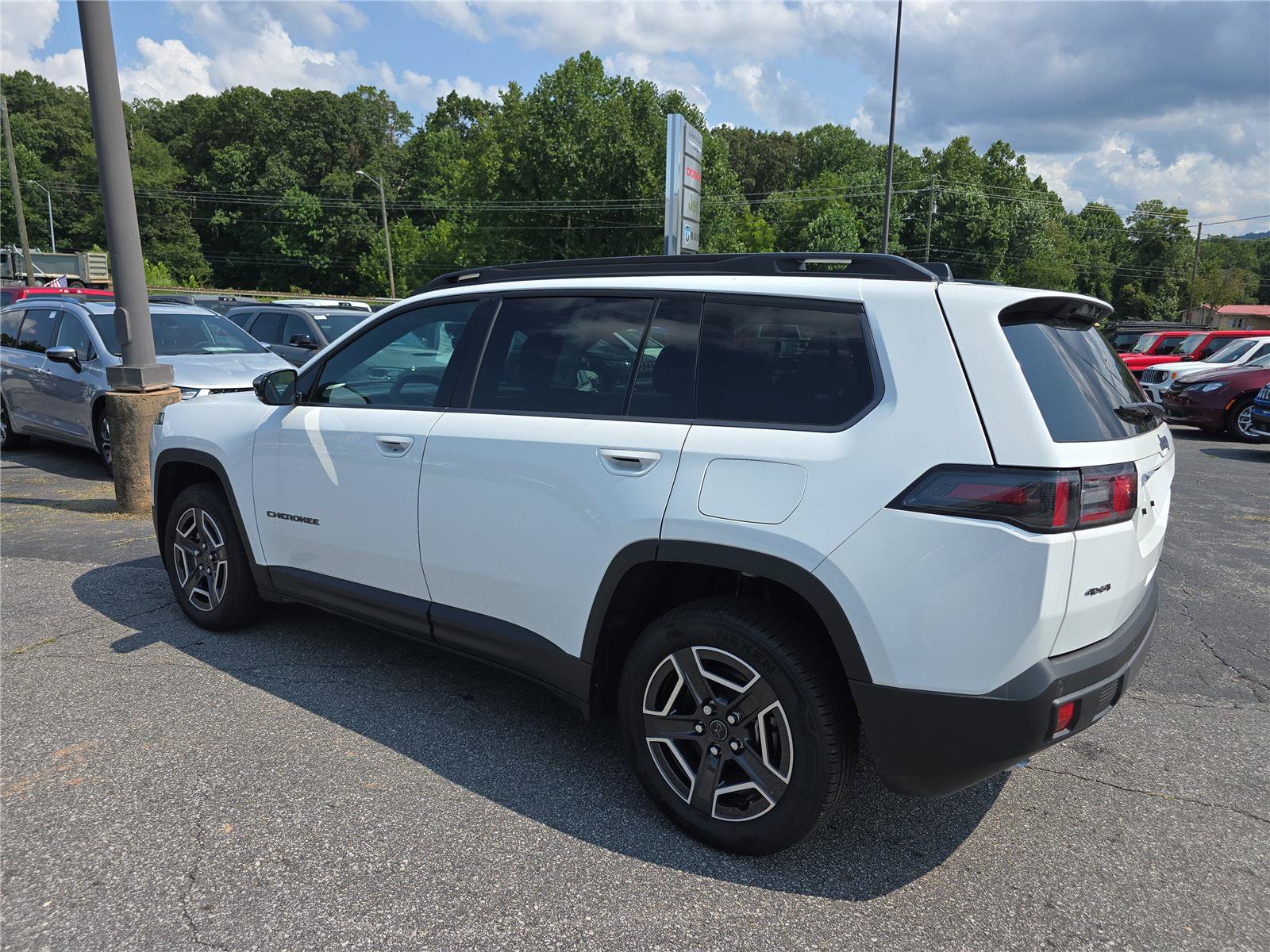 New 2026 Jeep Cherokee Limited AWD/4WD image 5