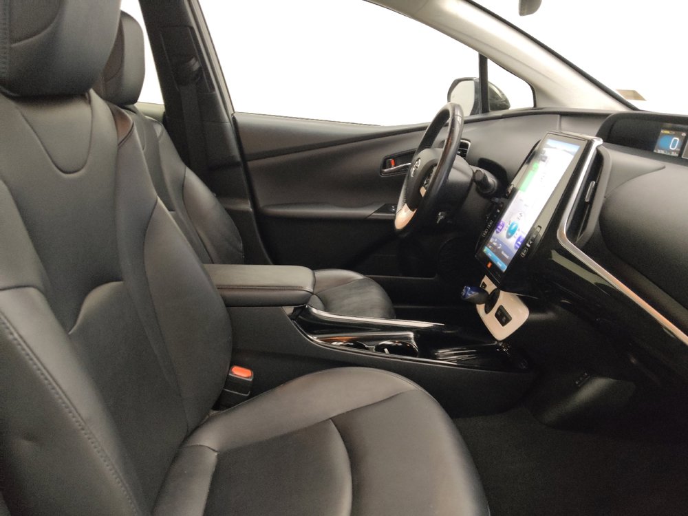 Used 2018 Toyota Prius Four w/ Advanced Technology Package FWD image 21