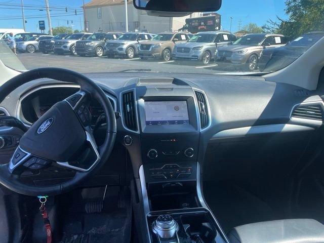 Used 2020 Ford Edge SEL w/ Convenience Package AWD/4WD image 9