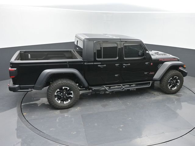 Used 2024 Jeep Gladiator Rubicon w/ Technology Group AWD/4WD image 35