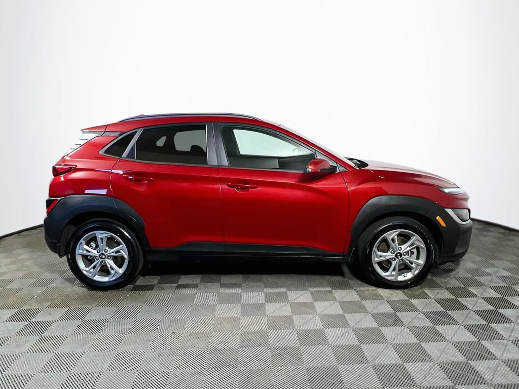 Used 2022 Hyundai Kona SEL AWD/4WD image 8