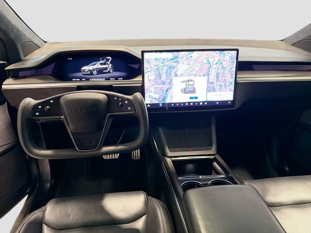 Used 2022 Tesla Model X Plaid image 18