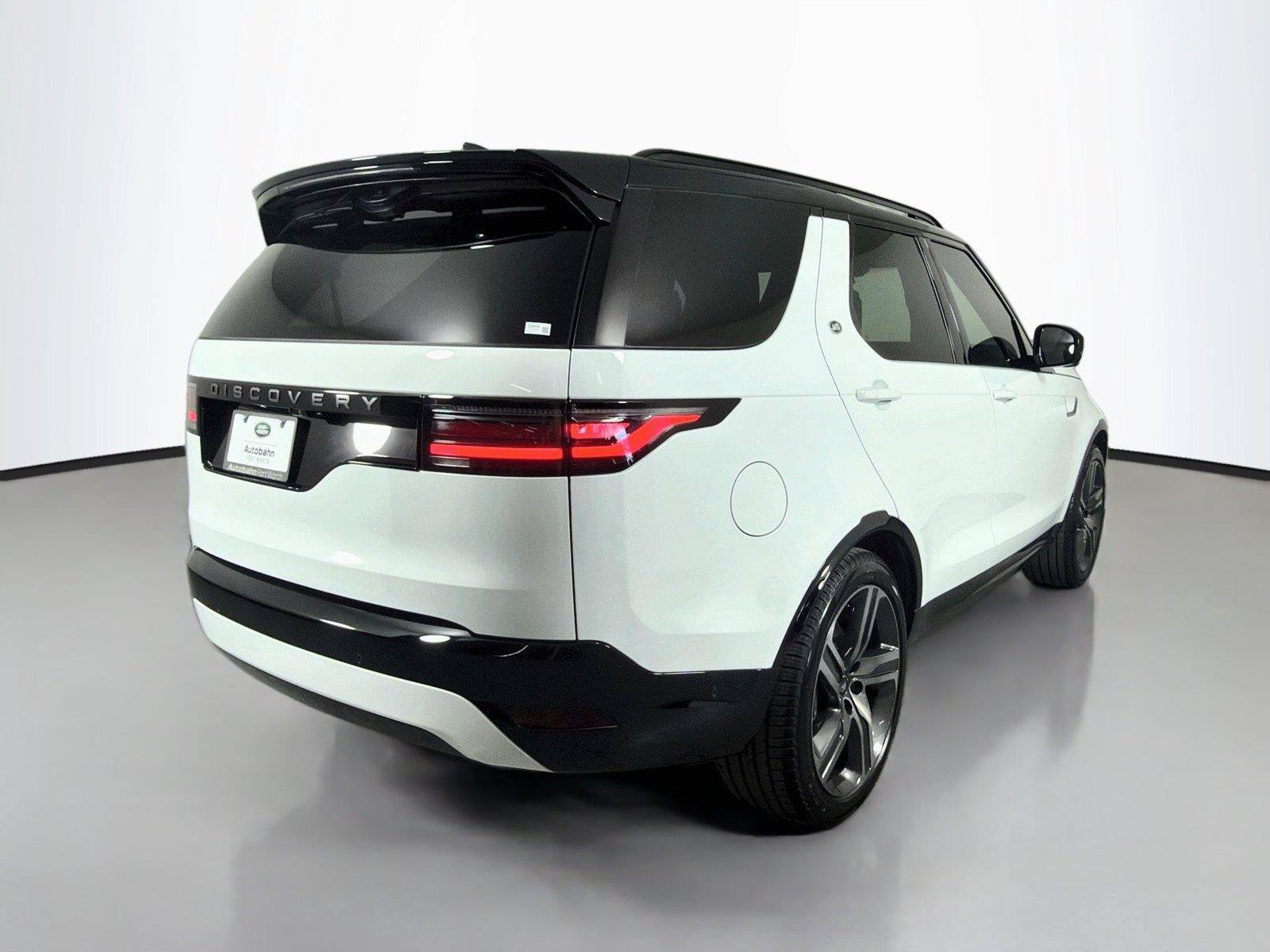 New 2026 Land Rover Discovery Dynamic SE AWD/4WD image 5