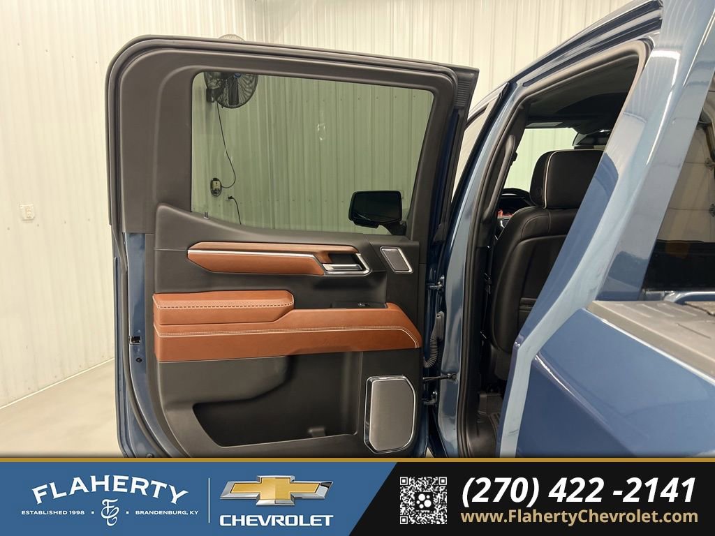 Used 2024 GMC Sierra 1500 Denali Ultimate image 10