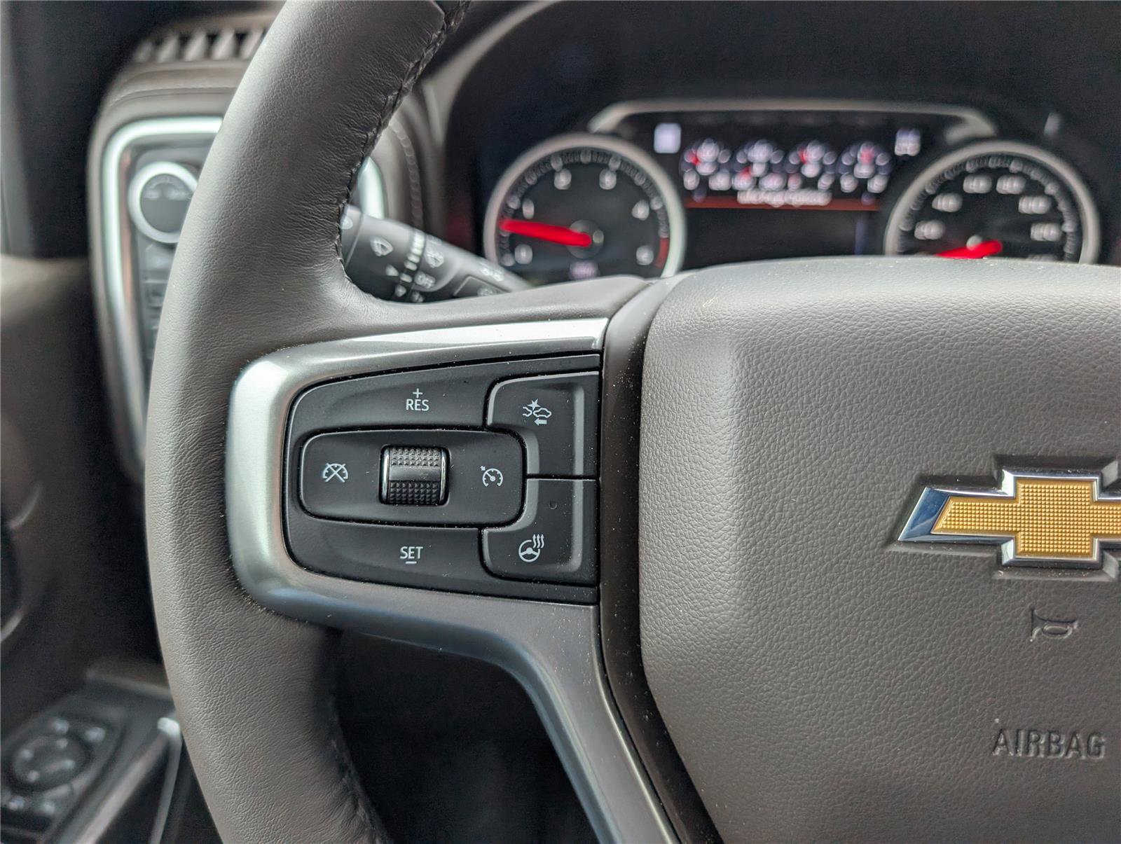 Used 2020 Chevrolet Silverado 2500 LTZ w/ Technology Package AWD/4WD image 24