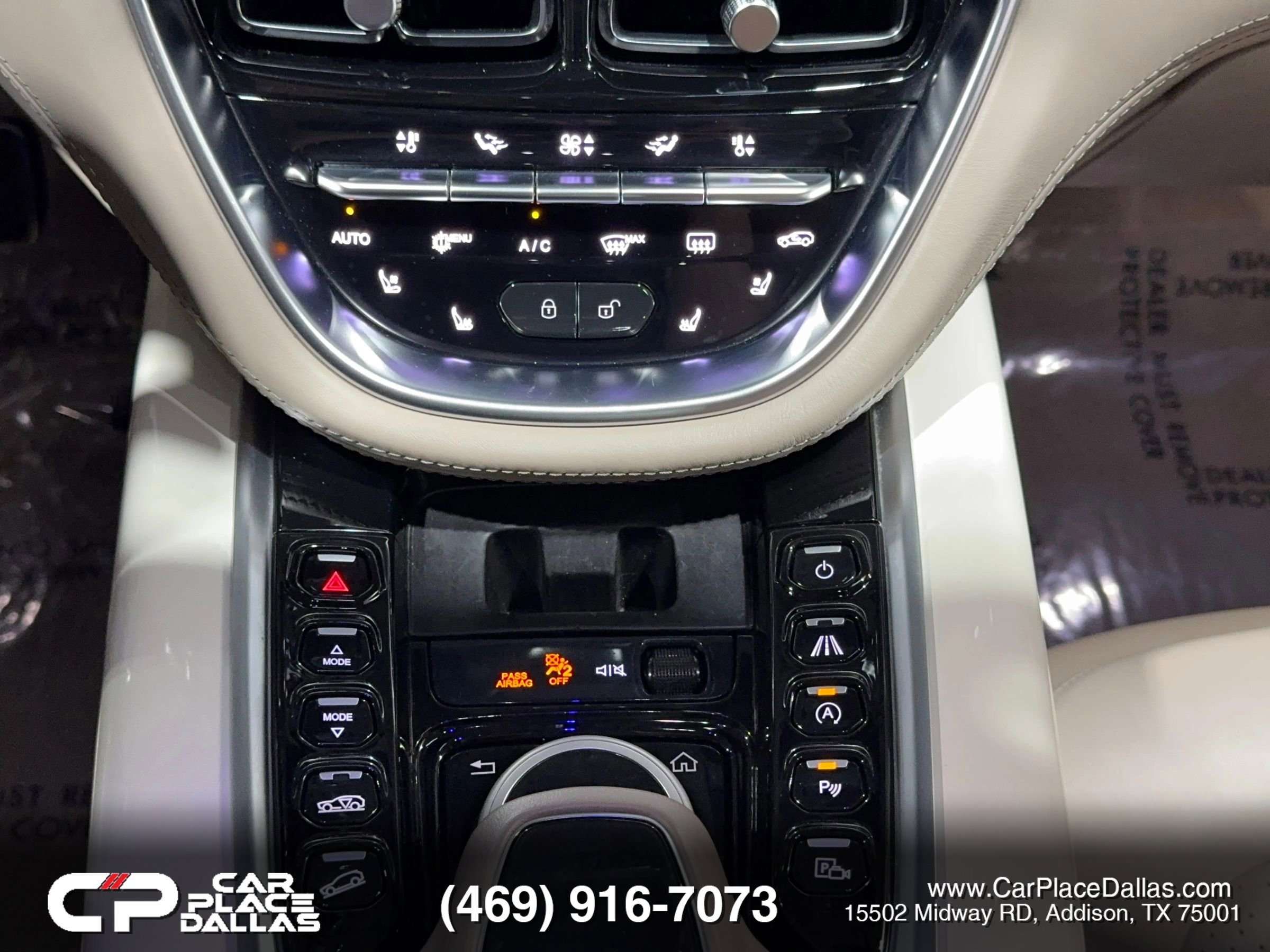 Used 2021 Aston Martin DBX image 41