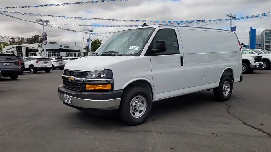 New 2025 Chevrolet Express 2500 w/ Driver Convenience Package image 4