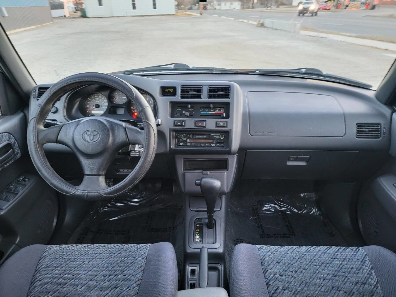 Used 1999 Toyota RAV4 4WD 4-Door image 15