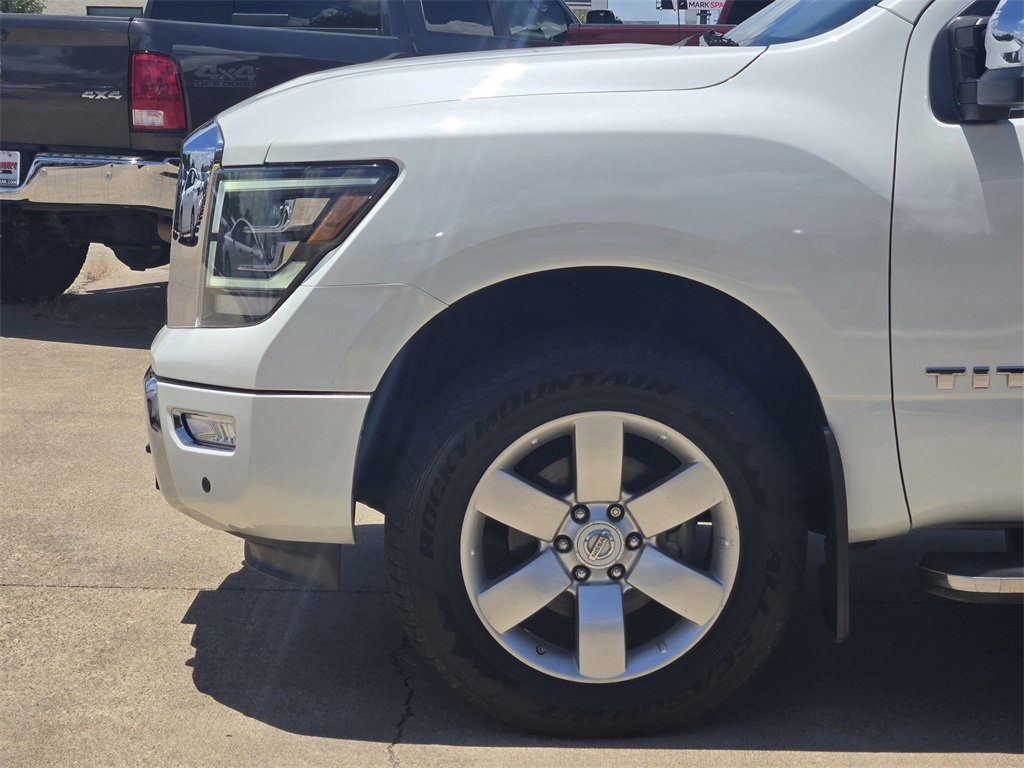 Used 2020 Nissan Titan SL w/ Moonroof Package image 6