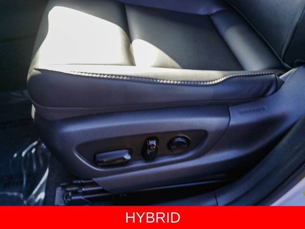 Used 2024 Lexus UX 250h FWD image 19