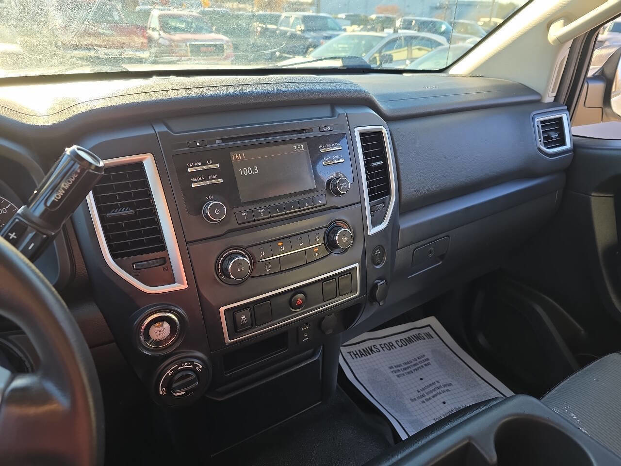 Used 2017 Nissan Titan S image 18