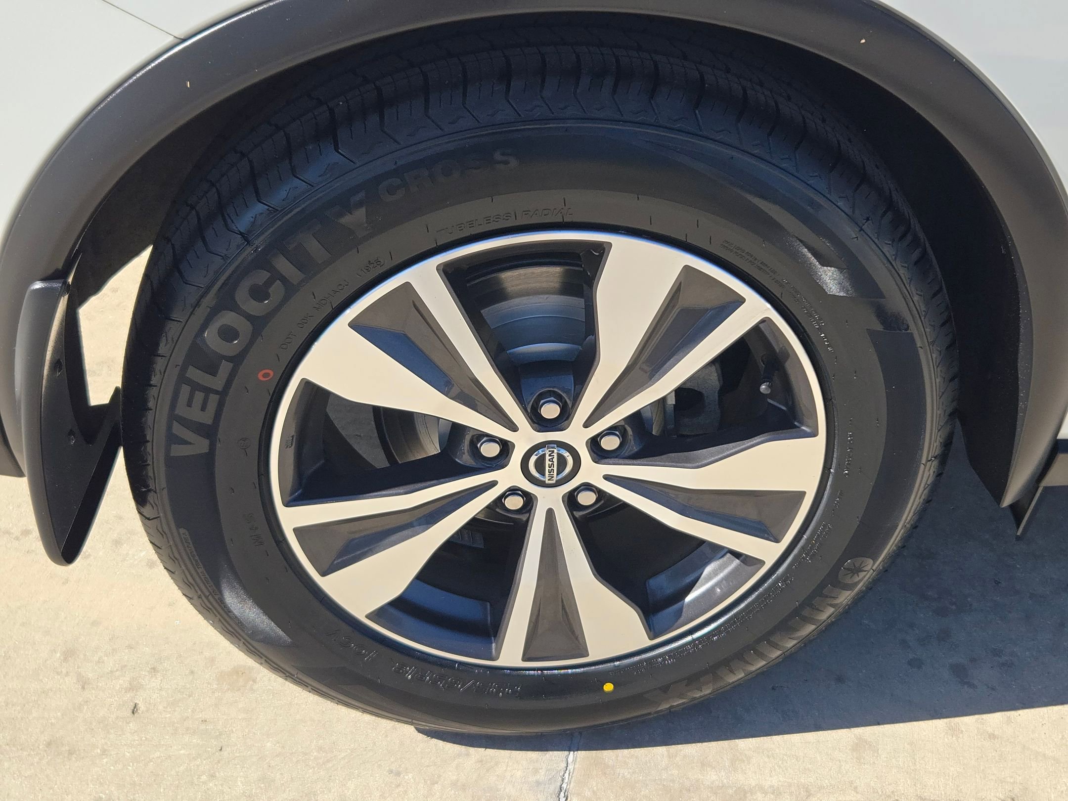 Used 2019 Nissan Murano SV w/ Premium Package FWD image 32