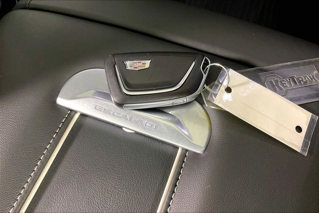 Used 2024 Cadillac Escalade ESV Sport Platinum image 14