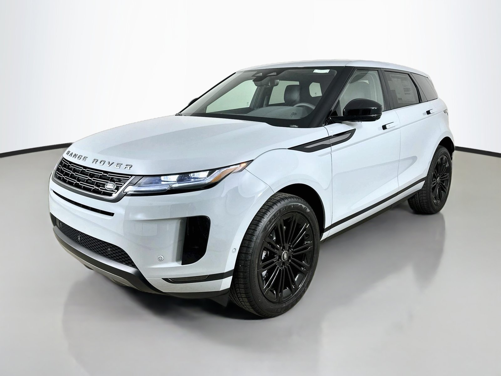 New 2026 Land Rover Range Rover Evoque S AWD/4WD image 1
