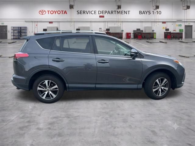 Used 2016 Toyota RAV4 XLE AWD/4WD image 7