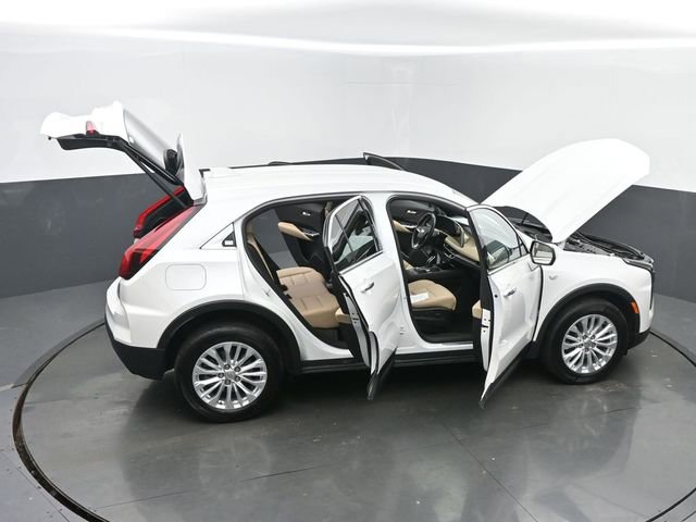 Used 2024 Cadillac XT4 Luxury w/ Cold Weather Package AWD/4WD image 77