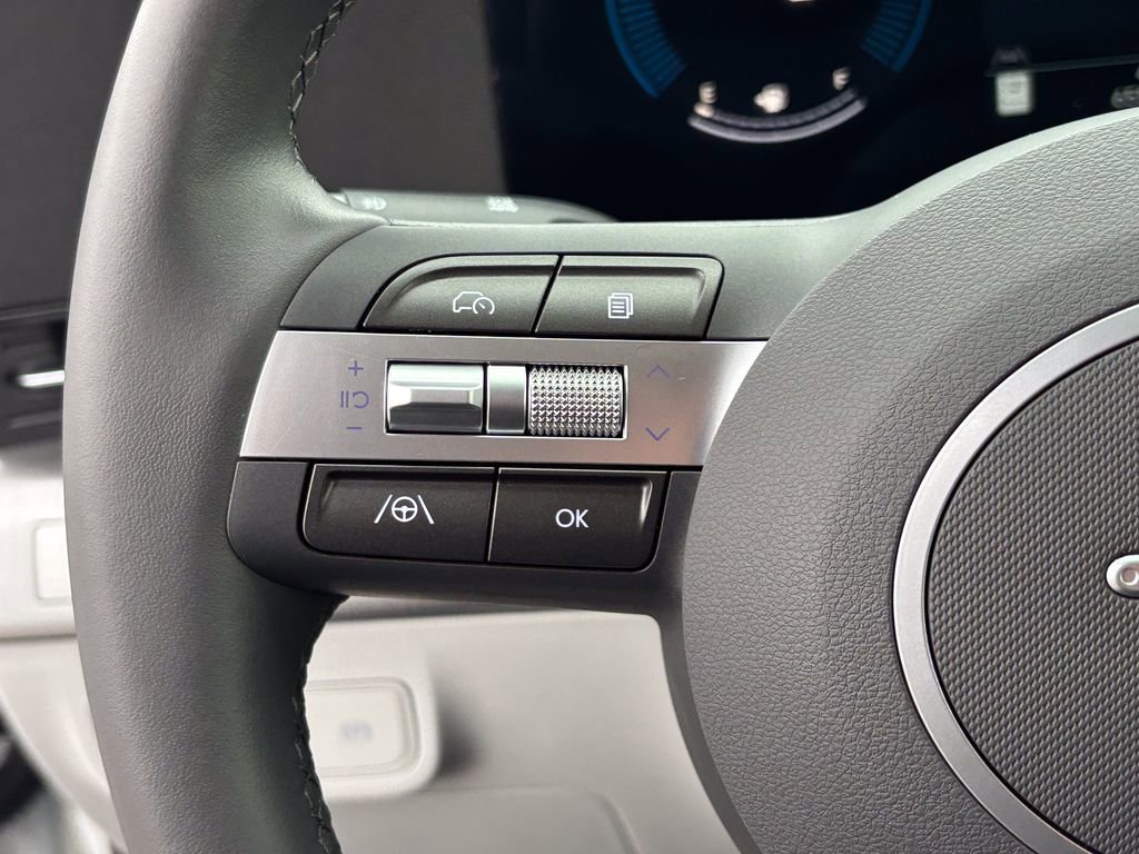 Used 2025 Hyundai Kona SEL image 24