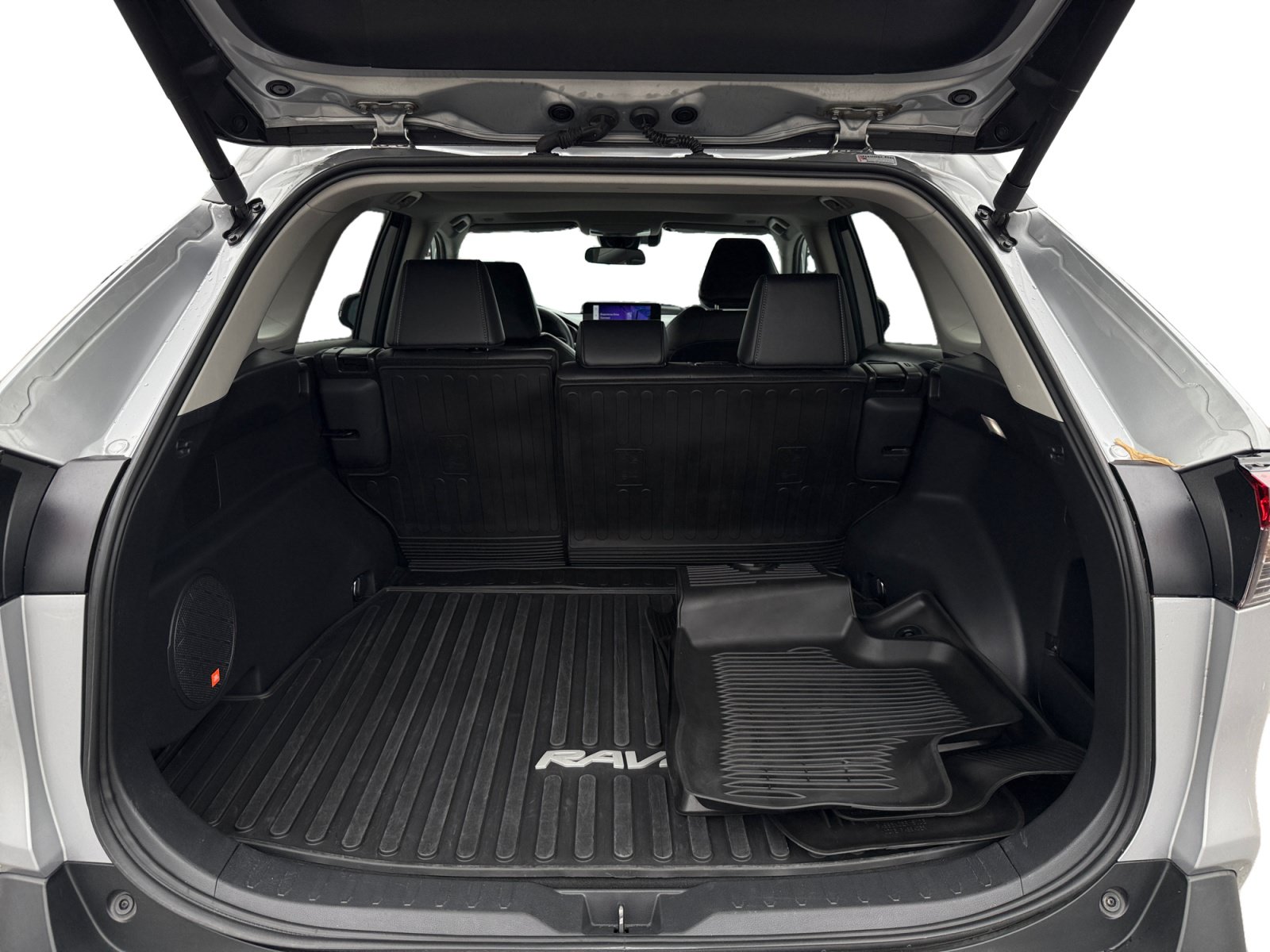 Used 2024 Toyota RAV4 XLE Premium w/ Weather Package FWD image 17