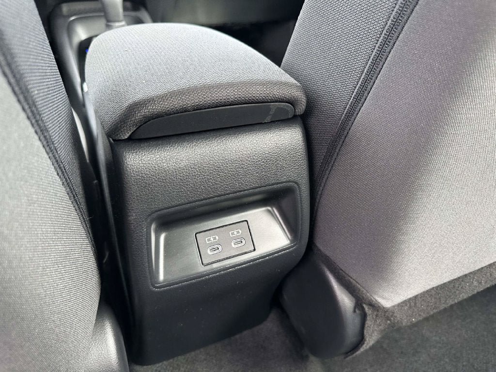 Used 2024 Toyota Corolla LE FWD image 11