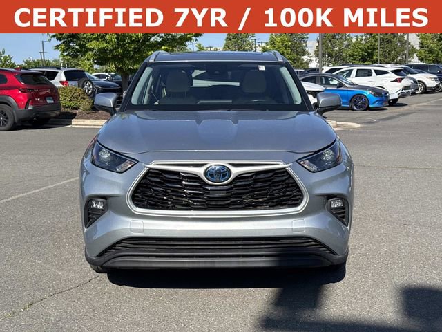 Used 2024 Toyota Highlander XLE AWD/4WD image 6