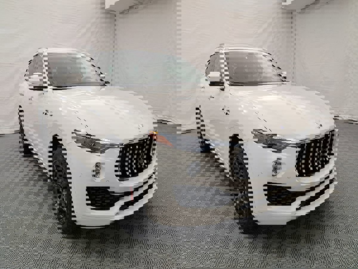 Used 2019 Maserati Levante S image 2