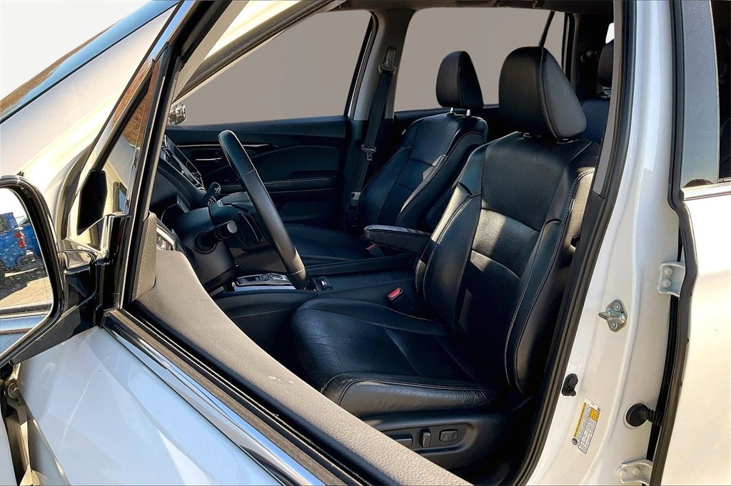 Used 2019 Honda Pilot Elite image 22