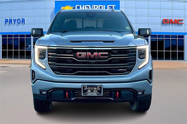 Used 2023 GMC Sierra 1500 AT4 w/ AT4 Premium Package image 2