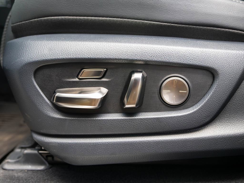 Used 2024 Lexus LX 600 4WD w/ Appearance Package image 26