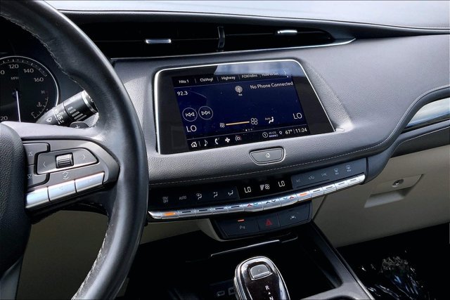 Used 2023 Cadillac XT4 Premium Luxury AWD/4WD image 5