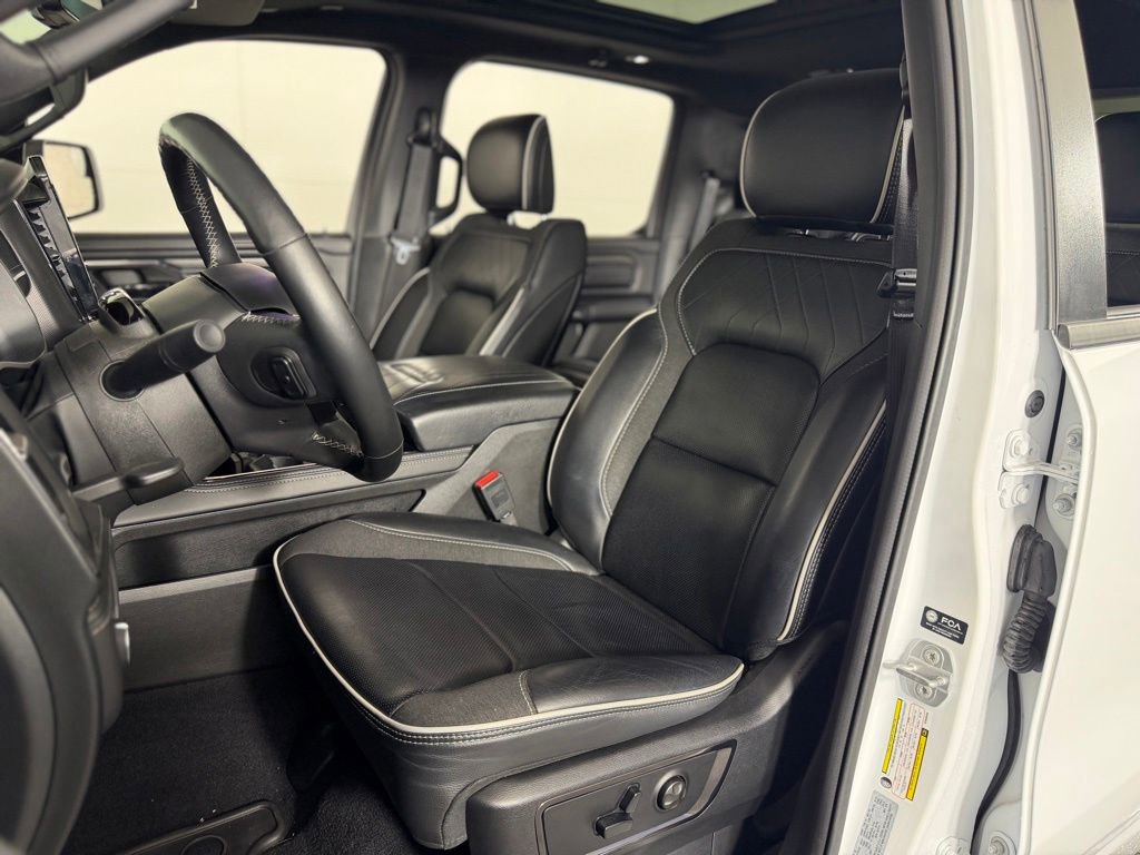 Used 2025 RAM 1500 Limited AWD/4WD image 36