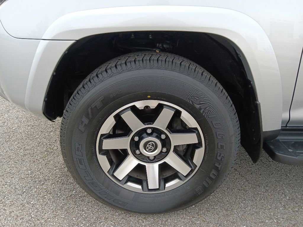 Used 2024 Toyota 4Runner TRD Off-Road AWD/4WD image 10