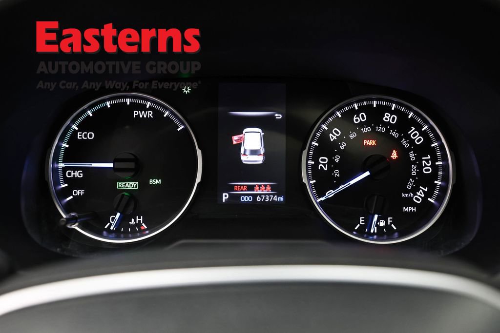 Used 2022 Toyota RAV4 XLE w/ Convenience Package AWD/4WD image 18